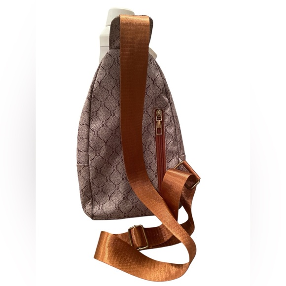 Women’s Tan/Brown Sling Crossbody Bag Nylon Vegan Leather Shoulder Pack - Picture 4 of 6